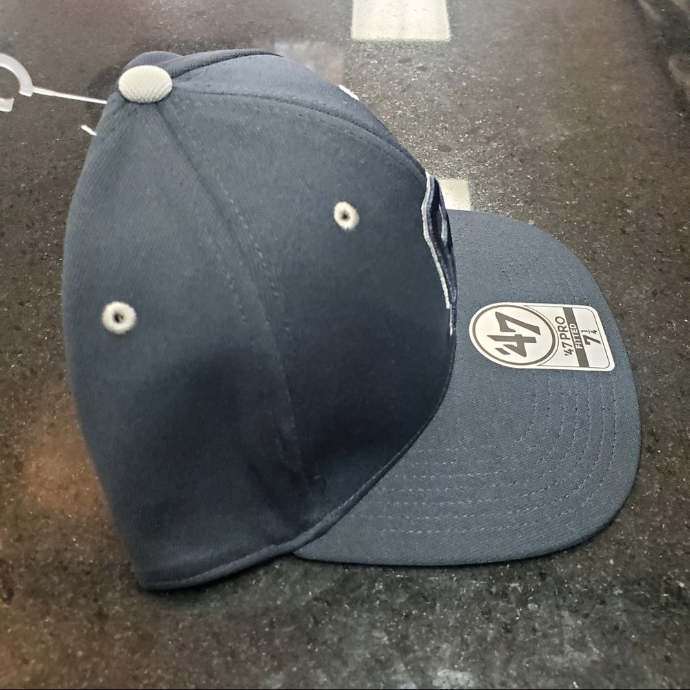 Sz 7 1/4 navy fitted cap