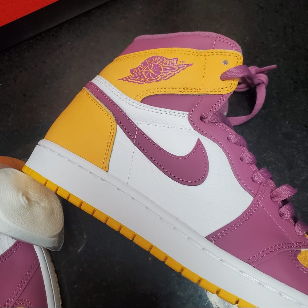 Sz 9.5 HIGH OG PURPLE & CHEESE YELLOW