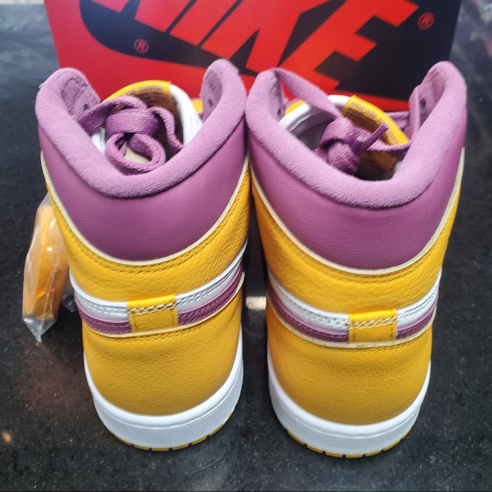 Sz 9.5 HIGH OG PURPLE & CHEESE YELLOW