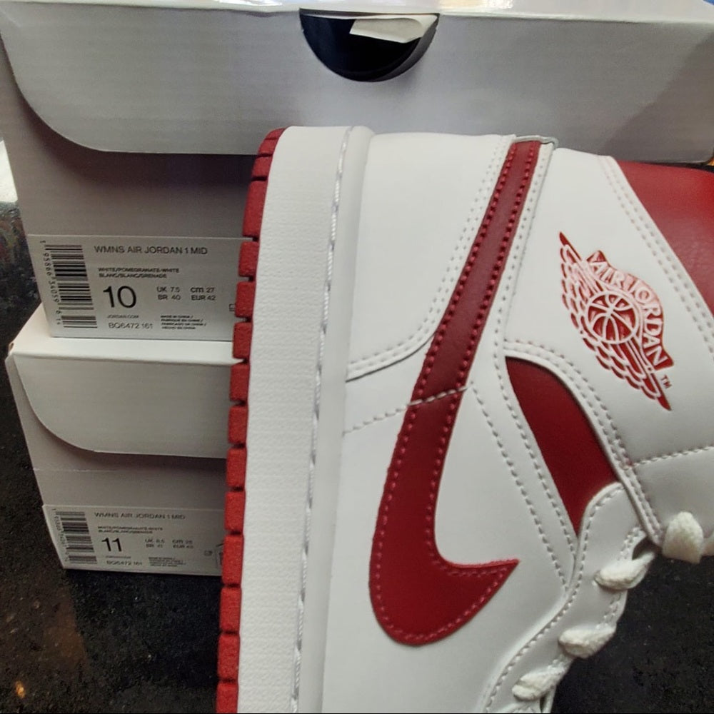 Jordan 1s Retro mids Sz various