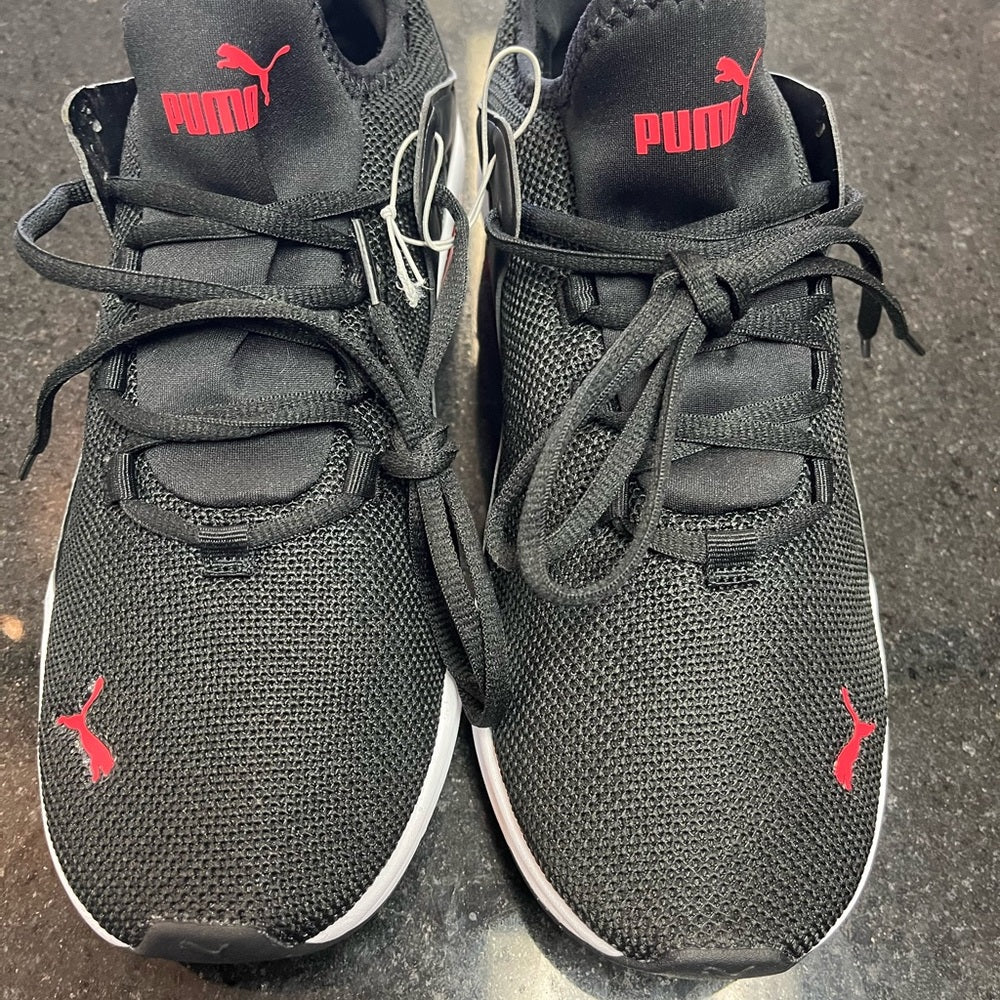 Sz 9.5 puma running shoes