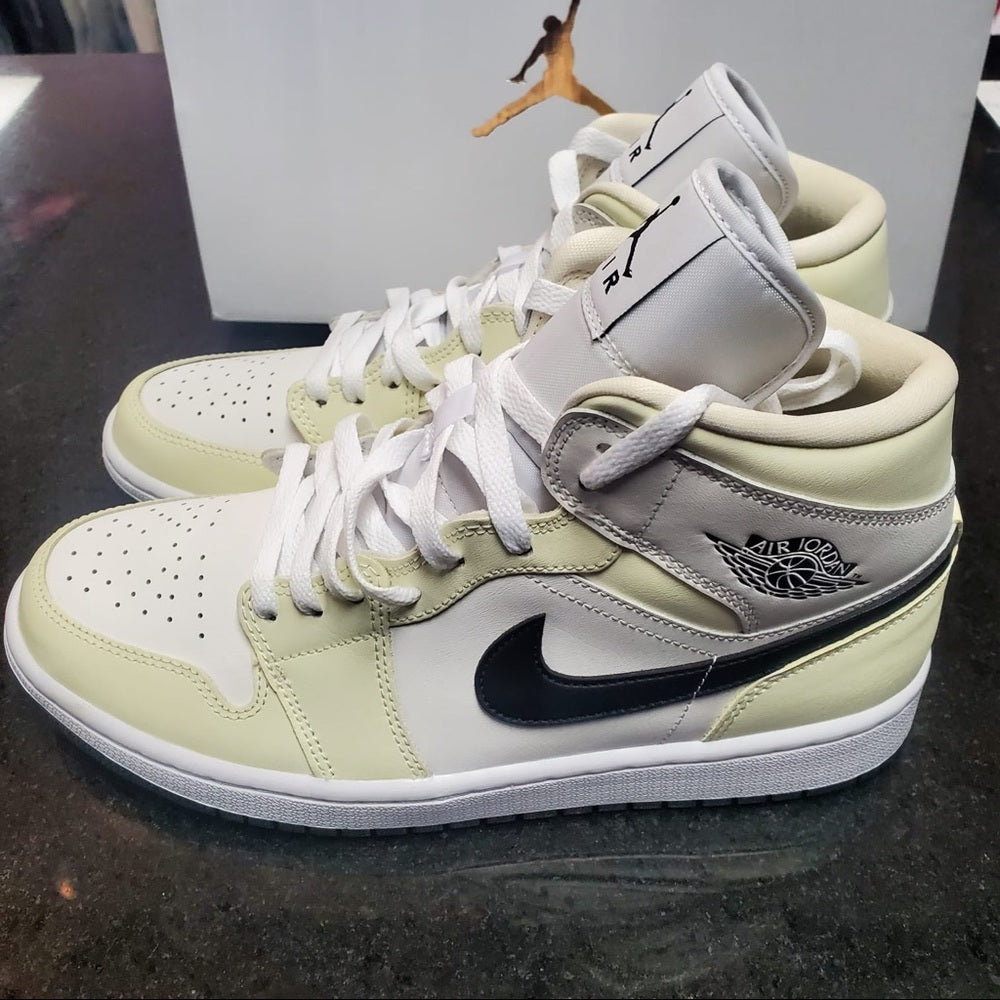 Sz Various womens mids yellow & white