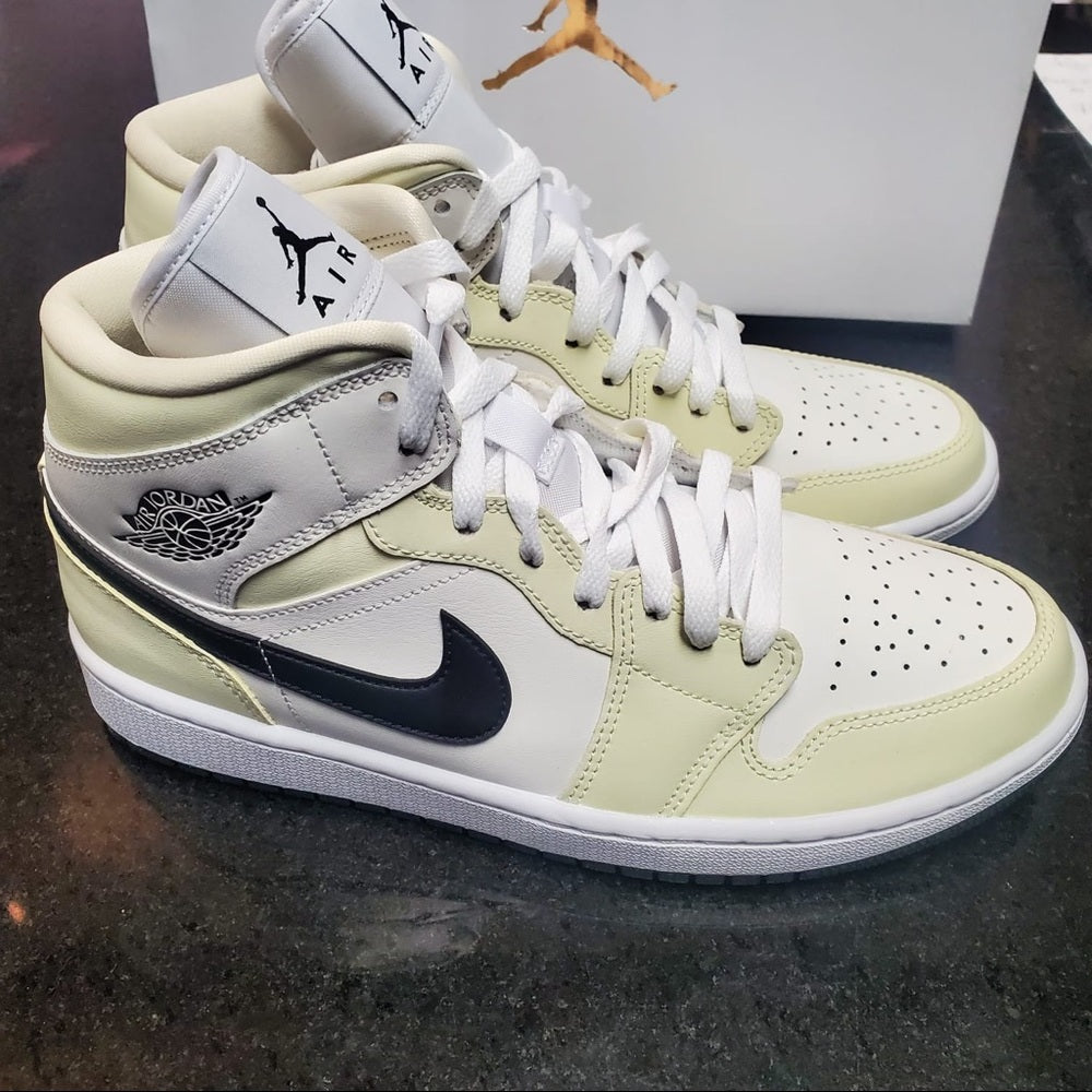 Sz Various womens mids yellow & white