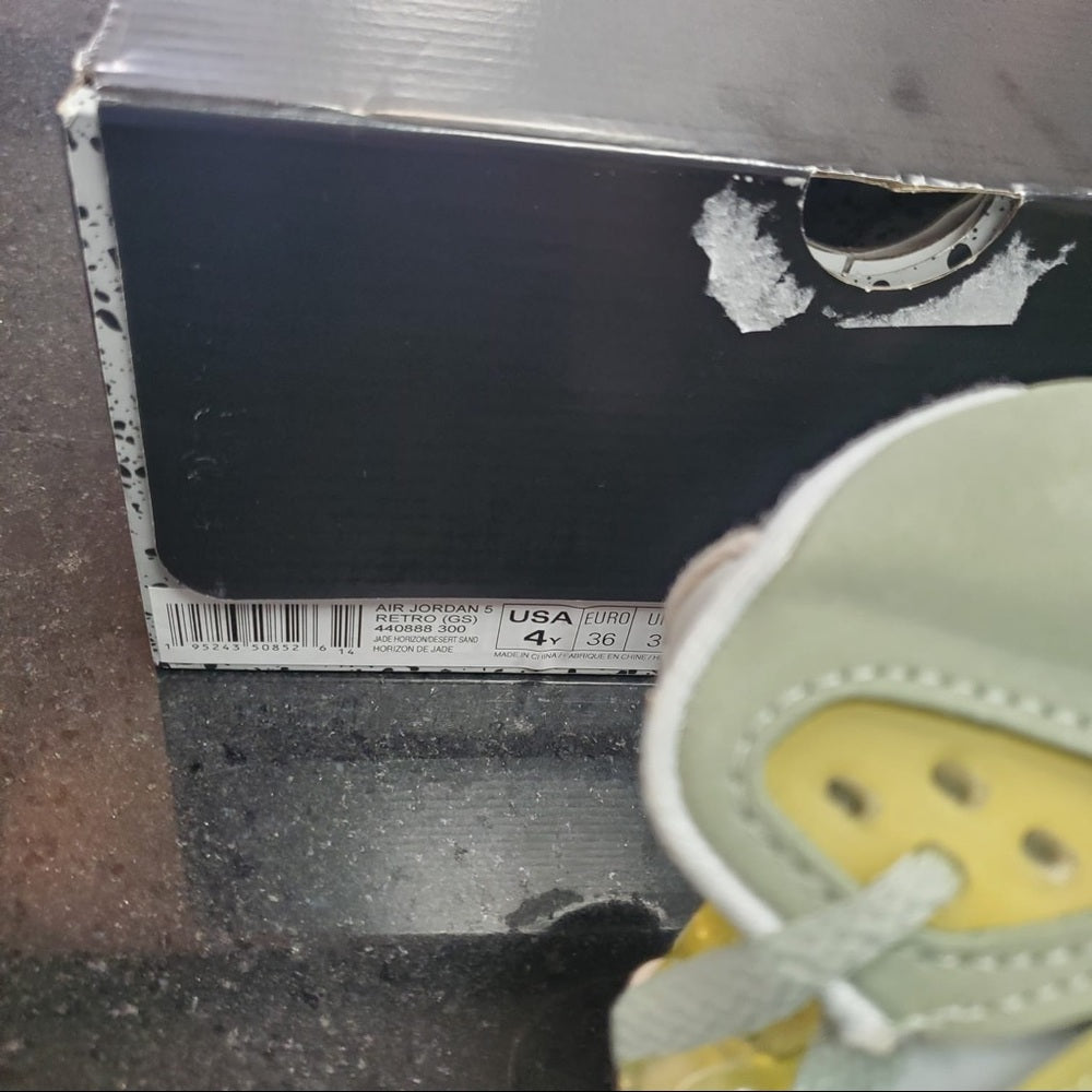 Jordan 5s Sz 4y Nwb