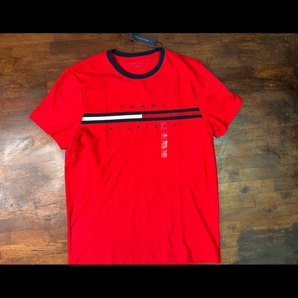 Sz various Tommy Hilfiger shirt red