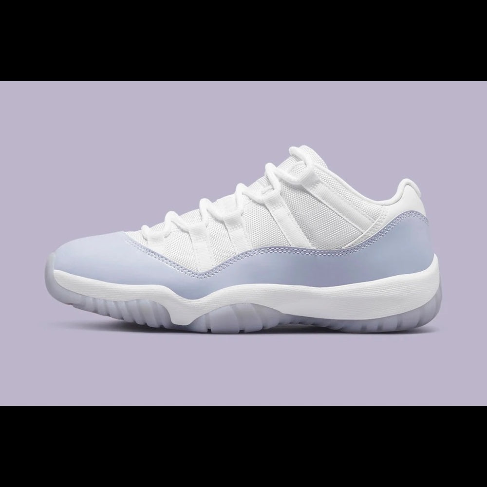 Sz 9.5 womens Jordan retro 11 lows Nwb
