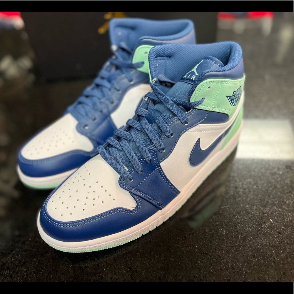 Sz Various mids white & blue