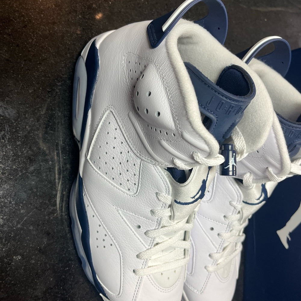 Sz 11 Retro 6 Nwb white & navy