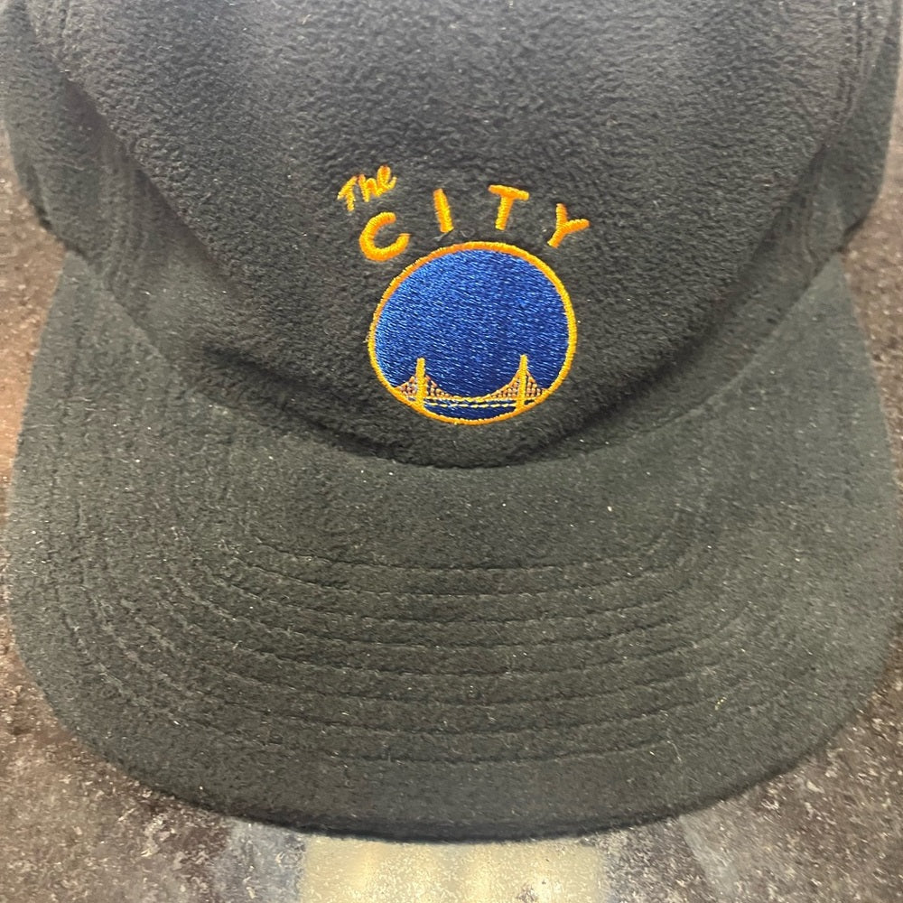 Golden state warriors buckleback one size fits all 
NBA champions 2022