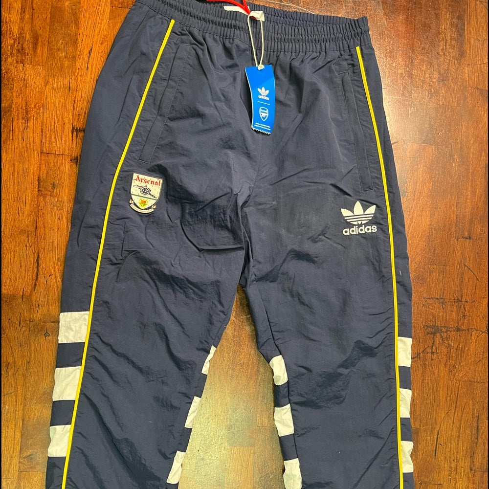 Sz Small adidas sweatpants blue
