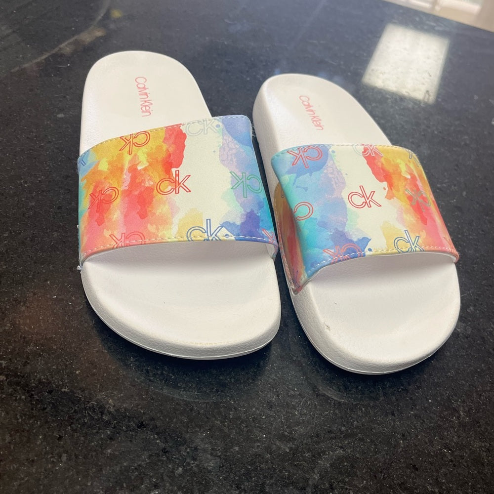 Sz 8 Calvin Klein muti colors