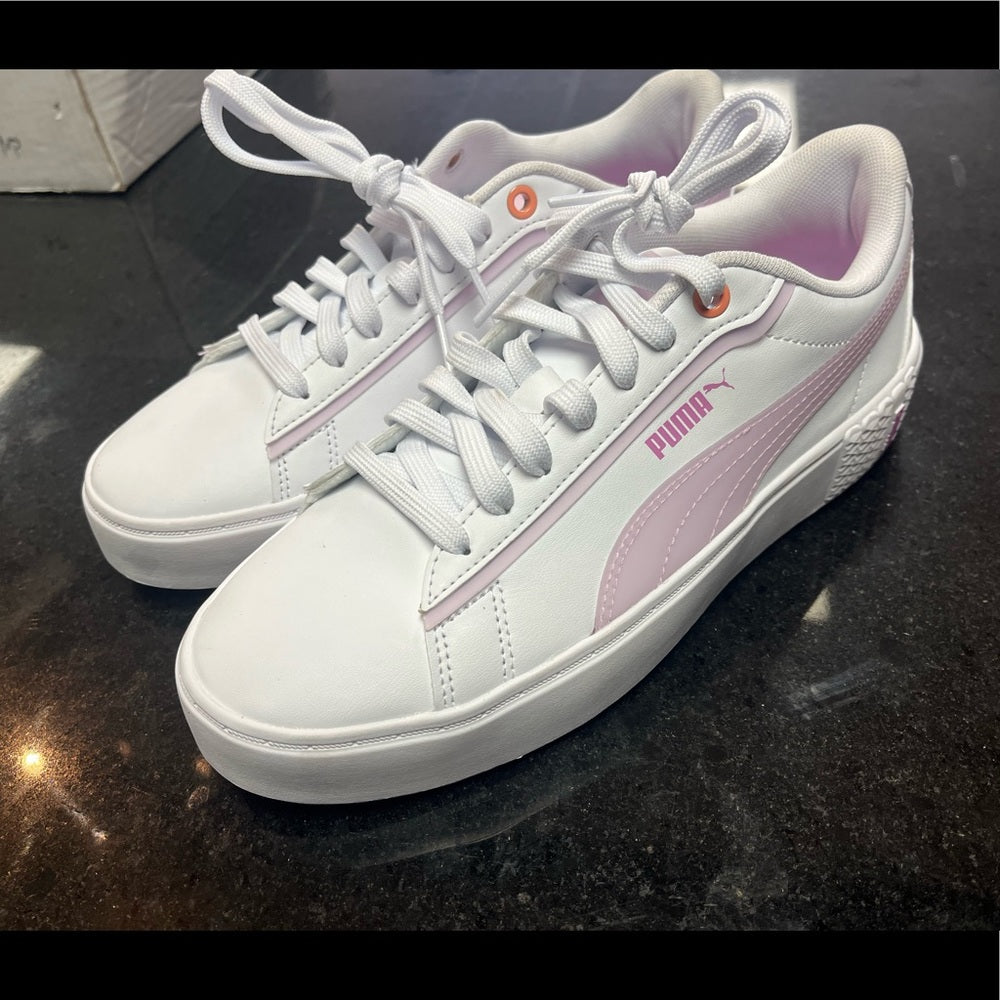 Puma lows white/ pink sz 8 womens