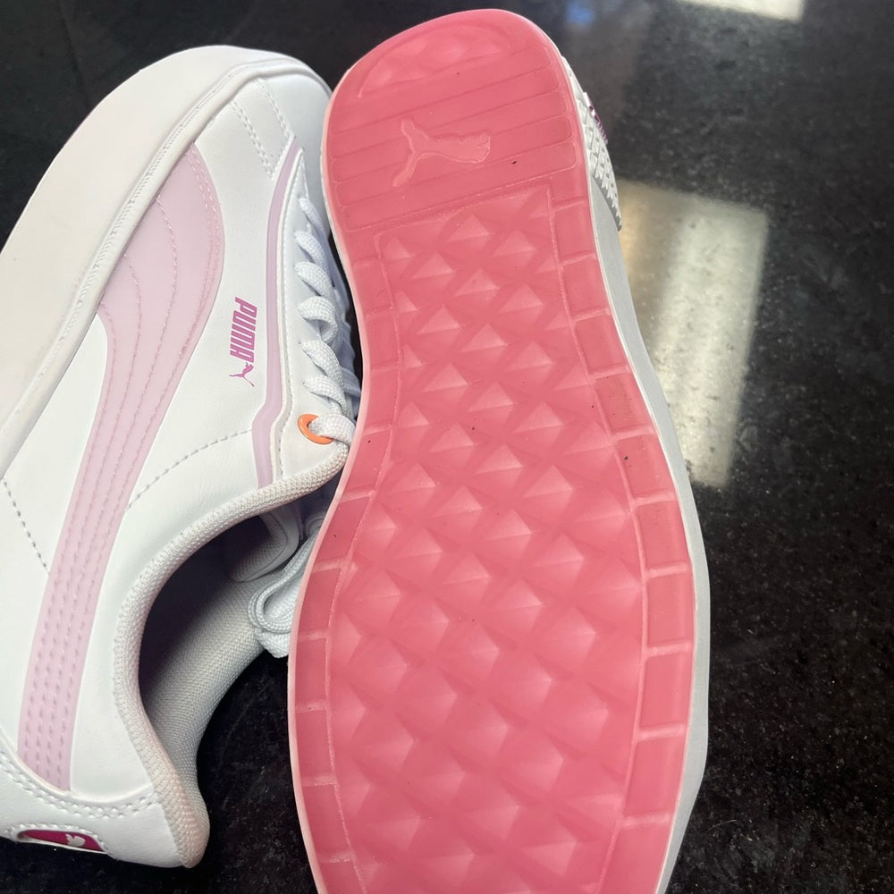 Puma lows white/ pink sz 8 womens