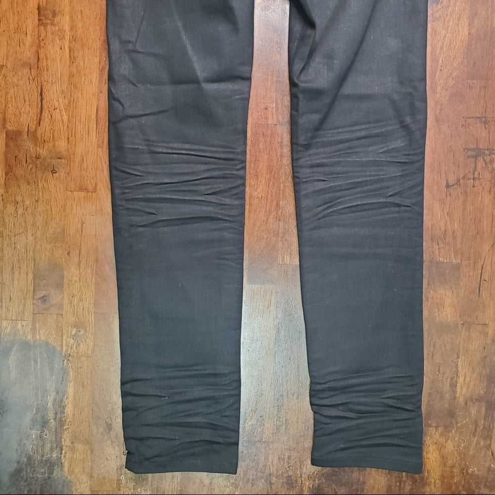 Sz Various plain black no rip jeans