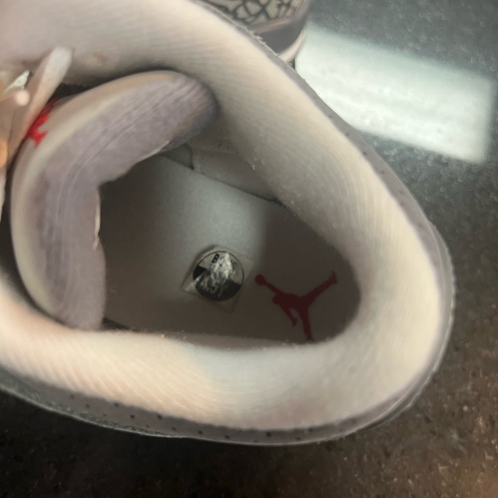 Sz 4.5 Jordan 3s great condition