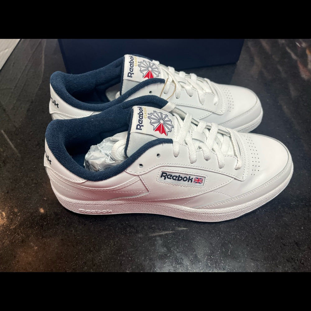 Sz 11 Reebok white classic Nwb!