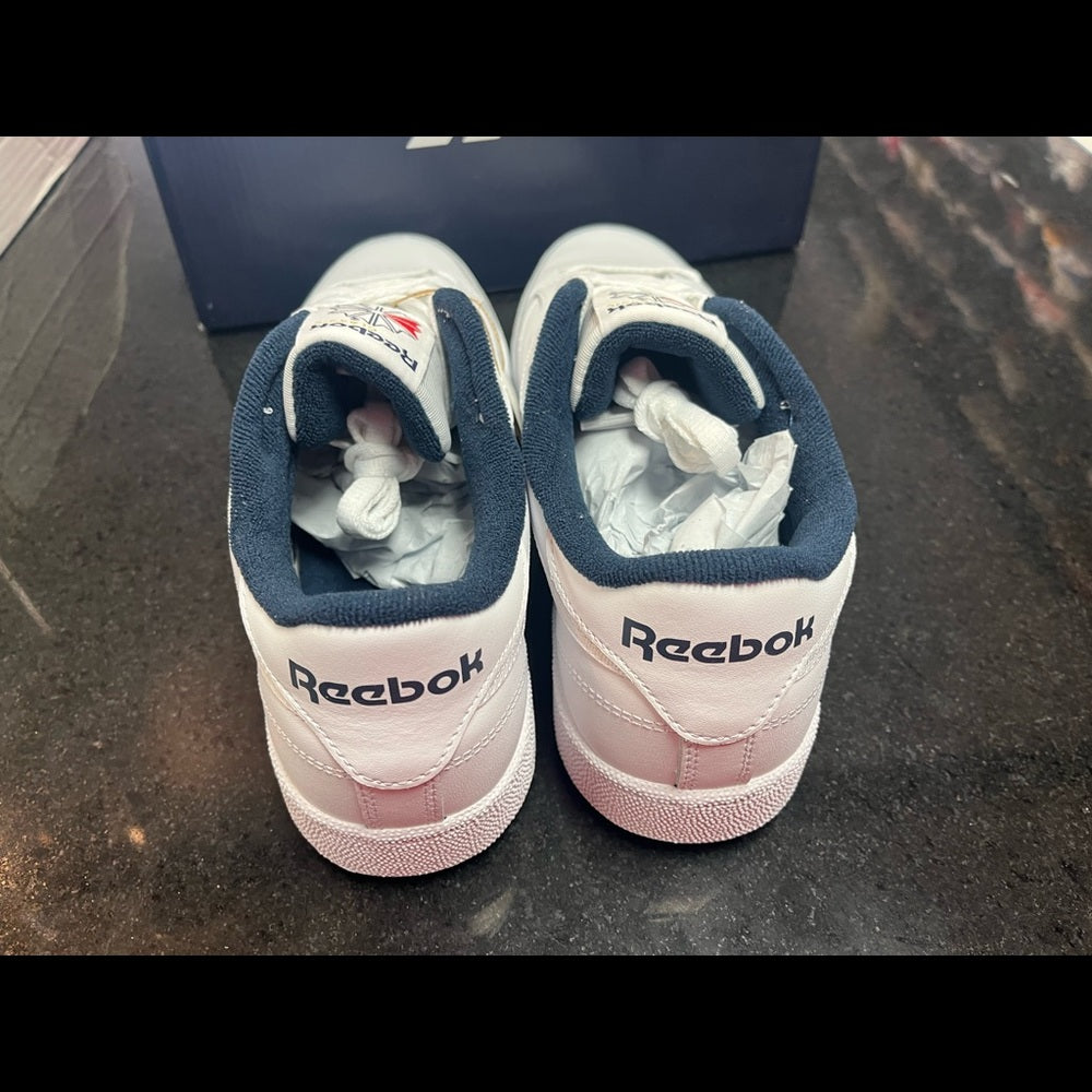 Sz 11 Reebok white classic Nwb!
