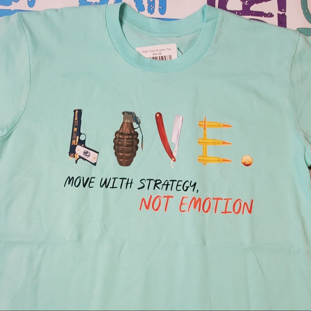 Love graphic tee Sz Various