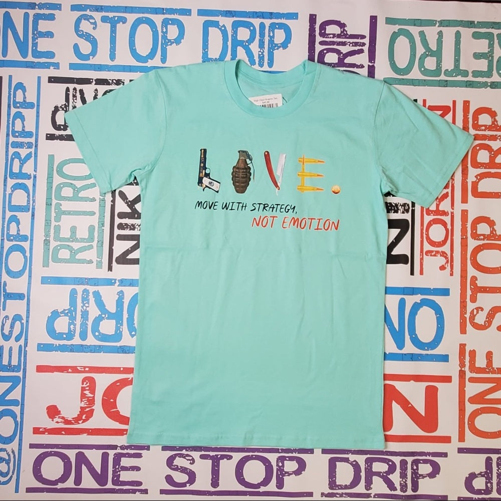 Love graphic tee Sz Various