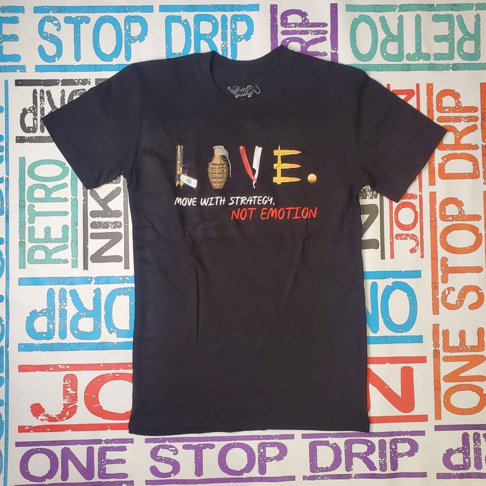 Love graphic tee Sz Various