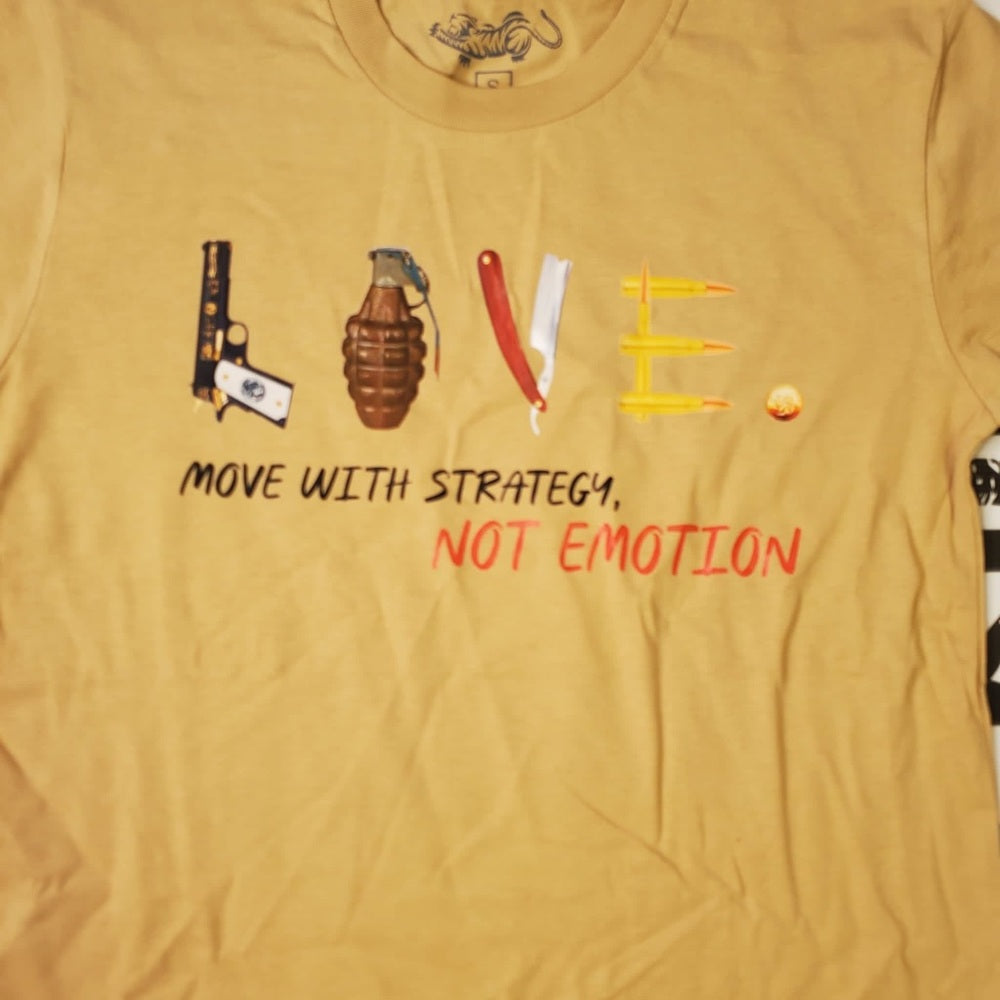 Love graphic tee Sz Various