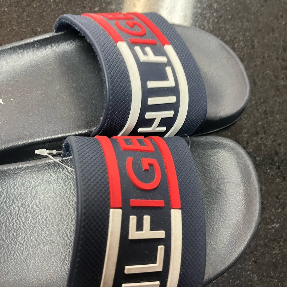 Tommy Hilfiger slides Sz 6