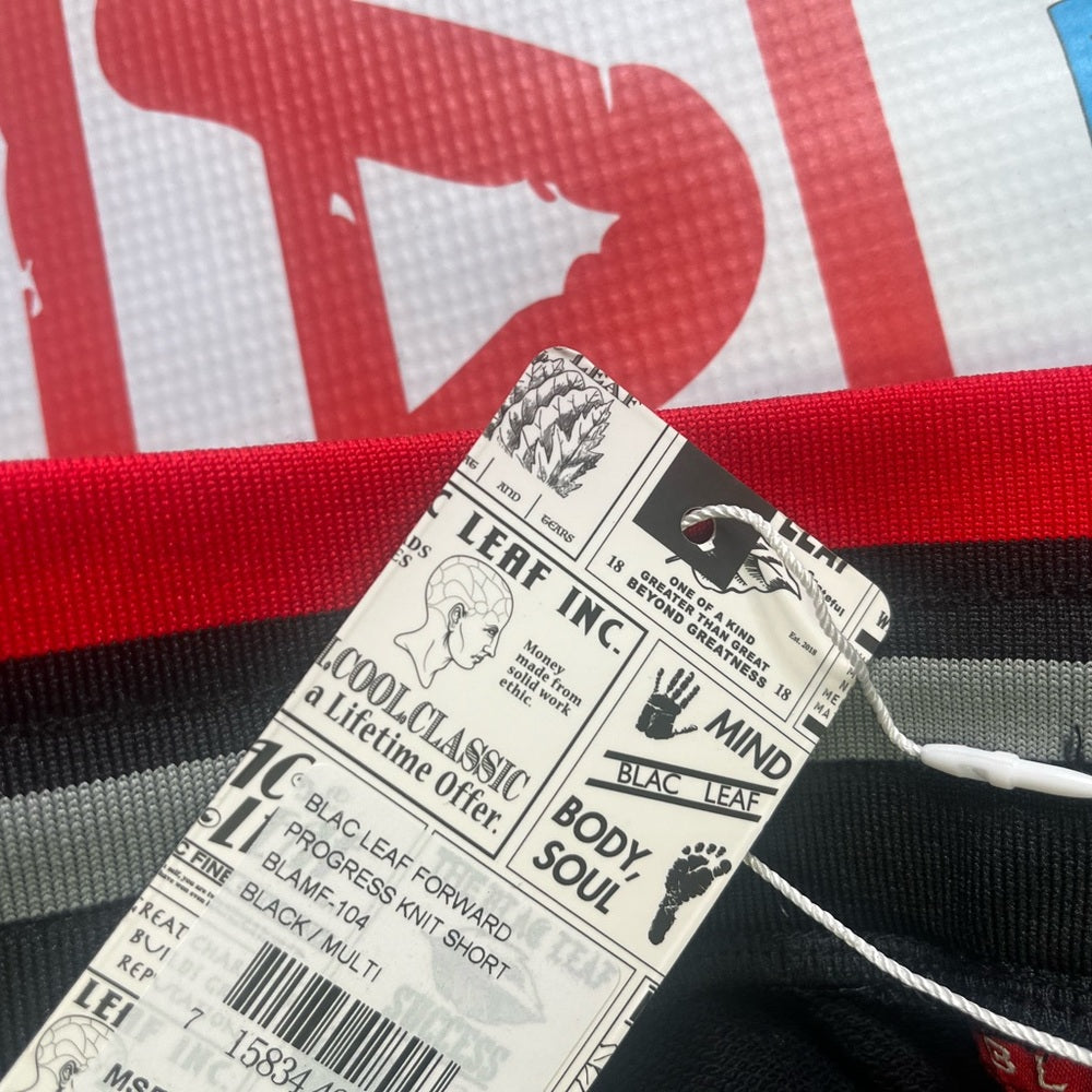 Sz 4xl blac leaf shorts