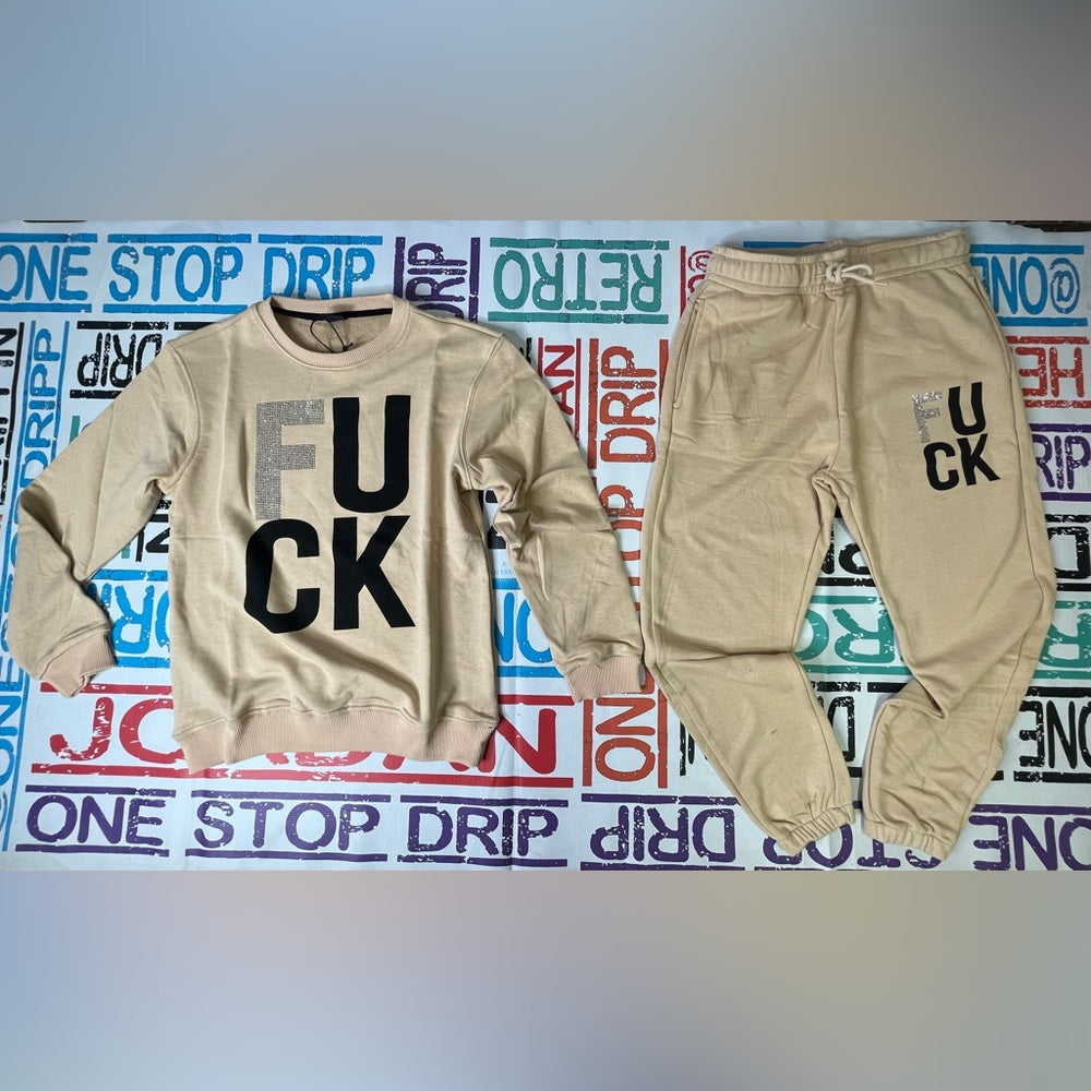 Graphic 2 piece track set Sz various