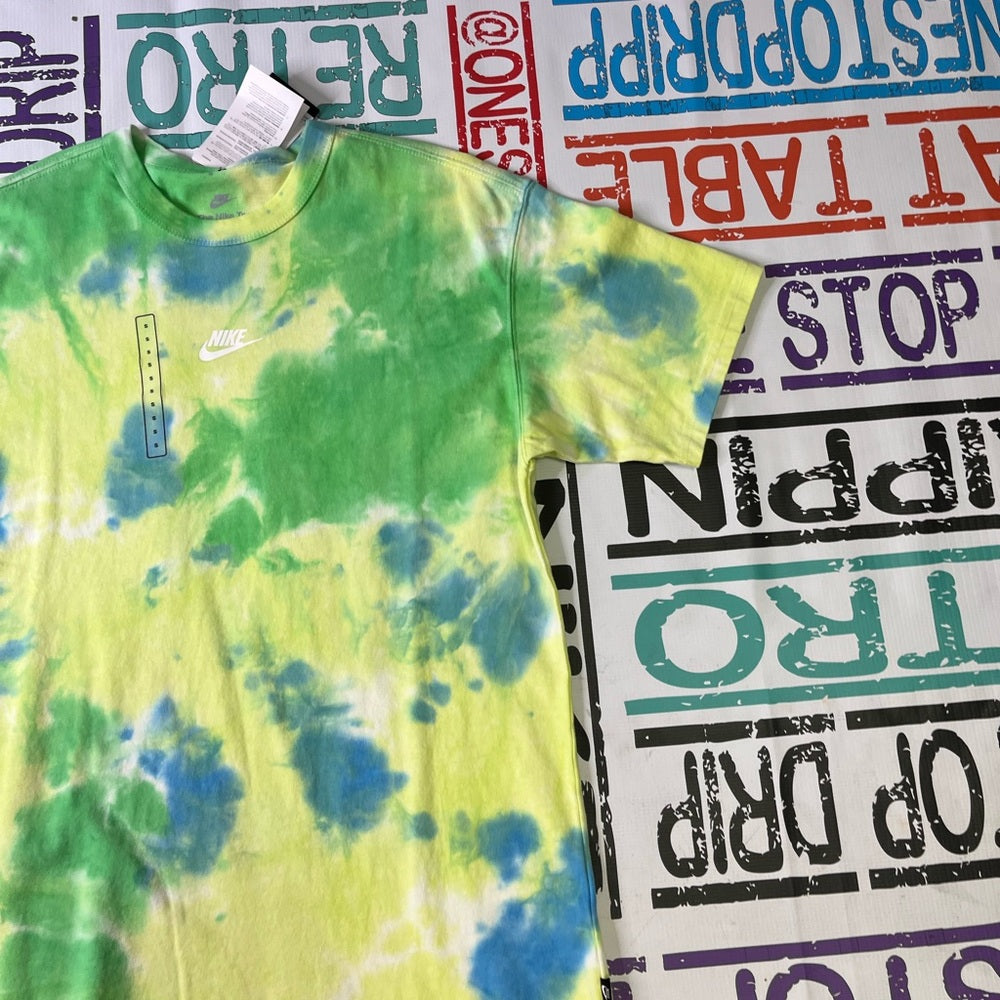 Sz Various Nike tee tye dye