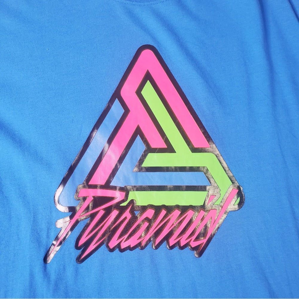 Black pyramid Sz 2xl graphic tee