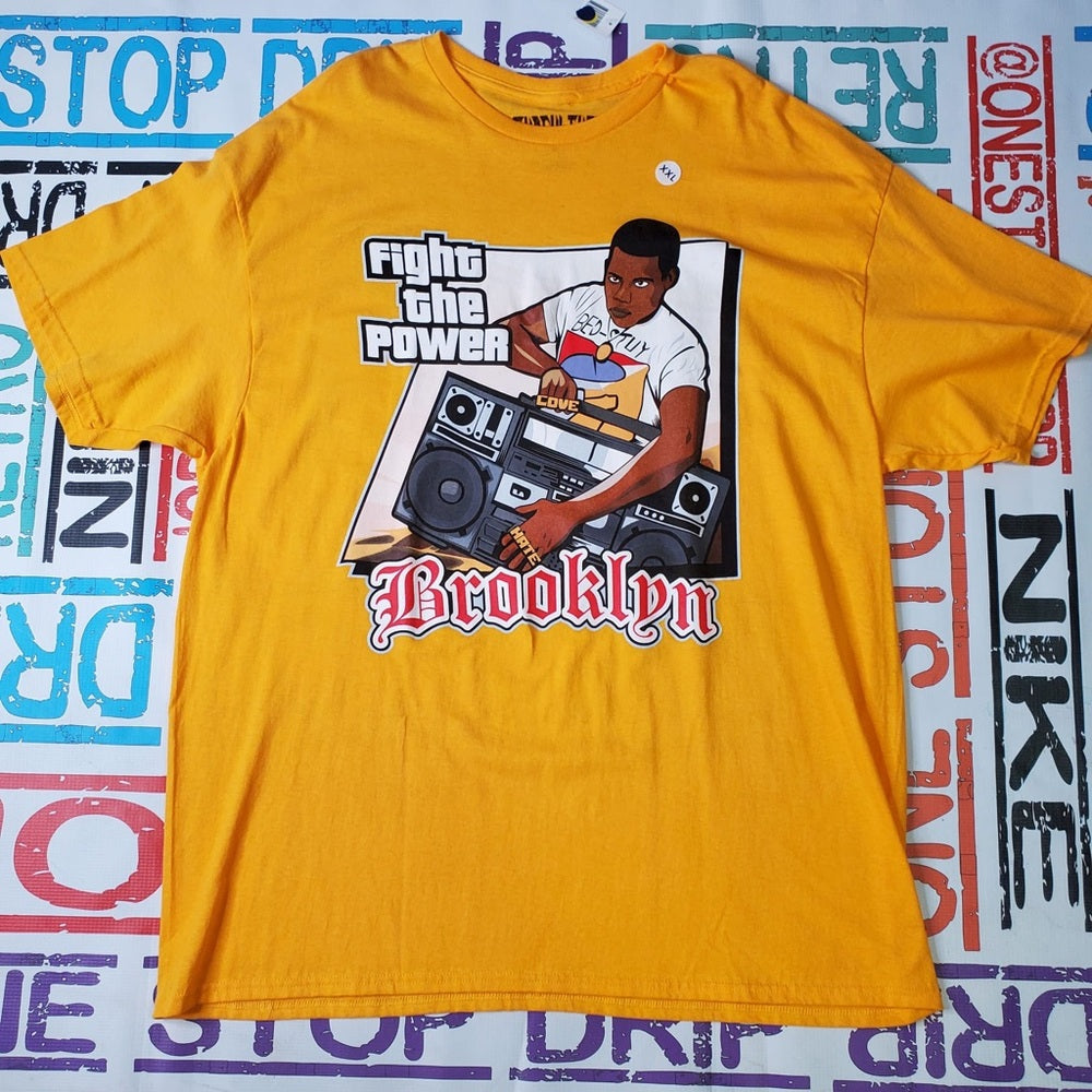 Sz 2xl graphic tee