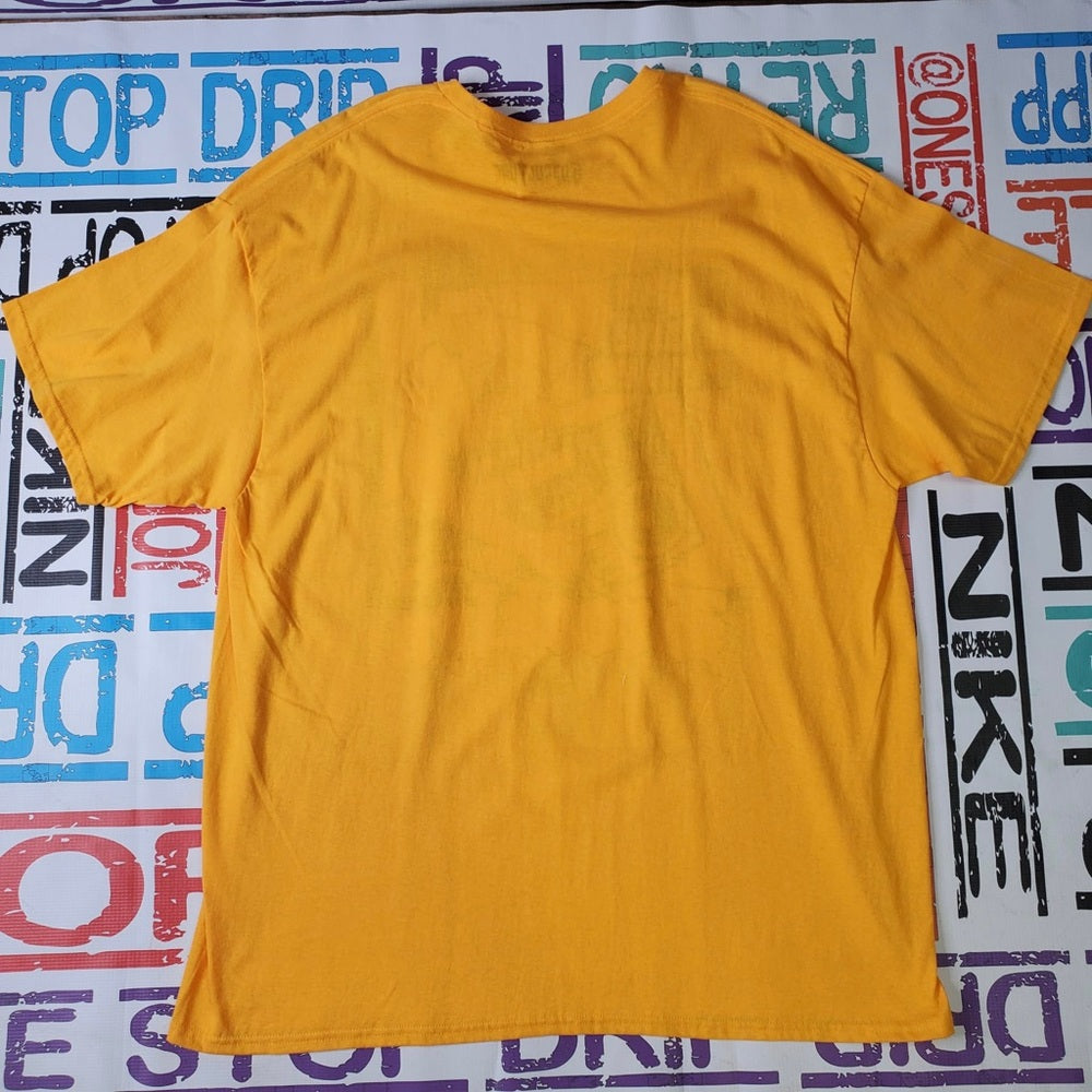 Sz 2xl graphic tee