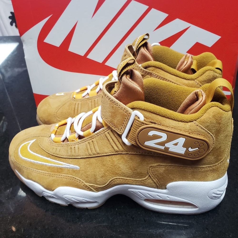 Sz 9 wheat ken Griffey Nwb