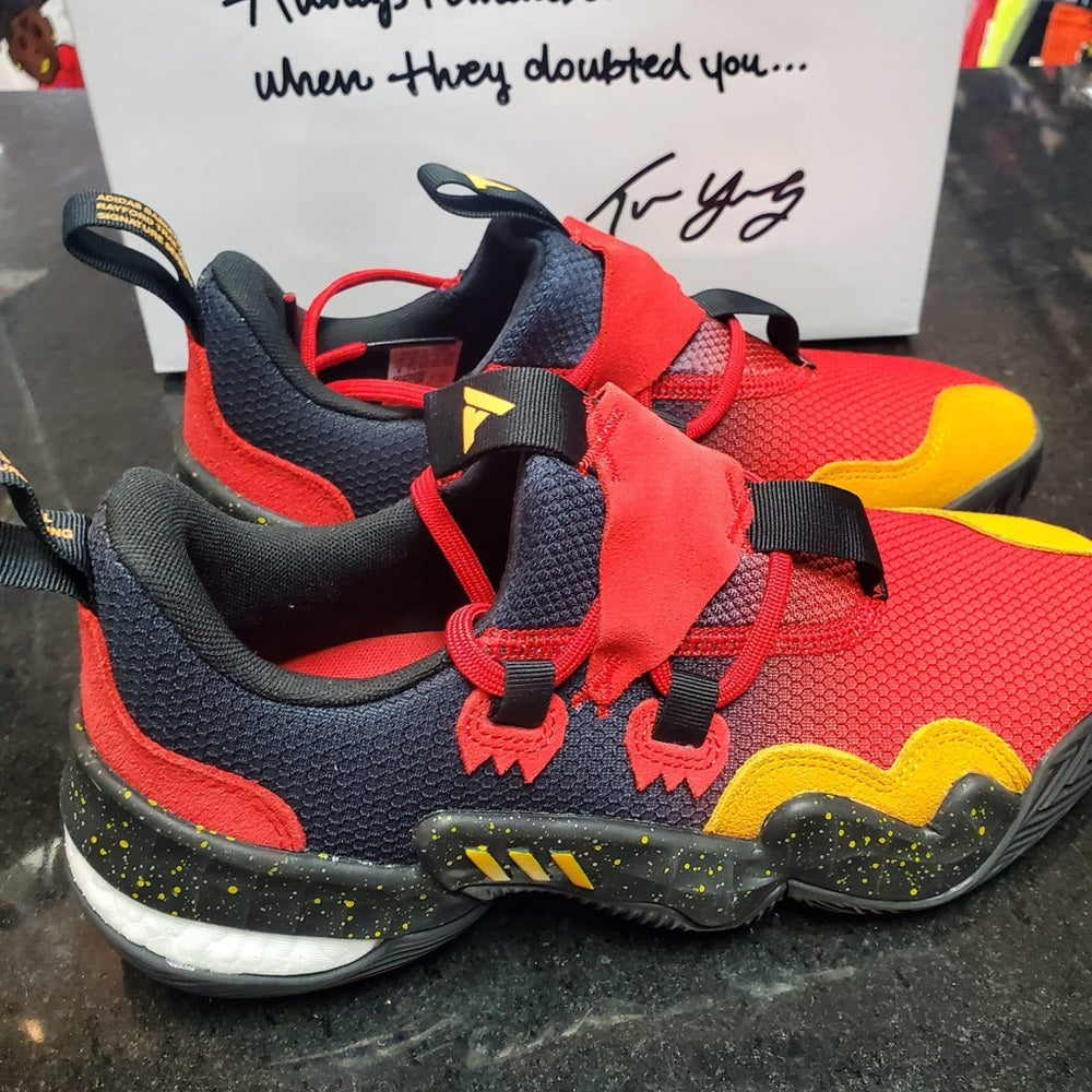 Sz Various Trae Young adidas team colors