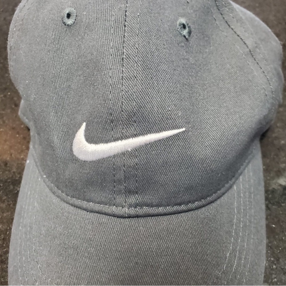 Kids Nike adjustable cap gray osfa