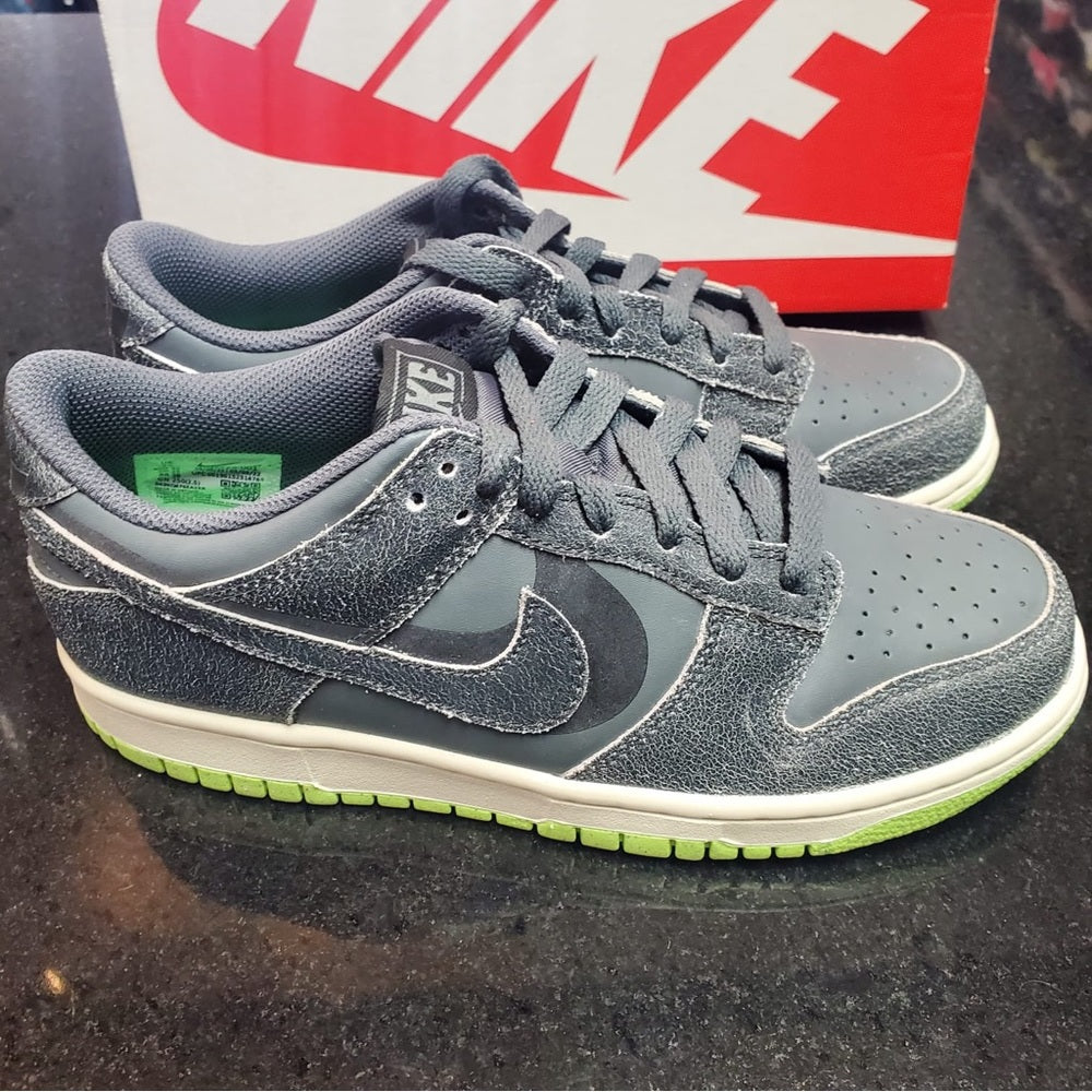 Nike holloween dunks Sz Various Gs