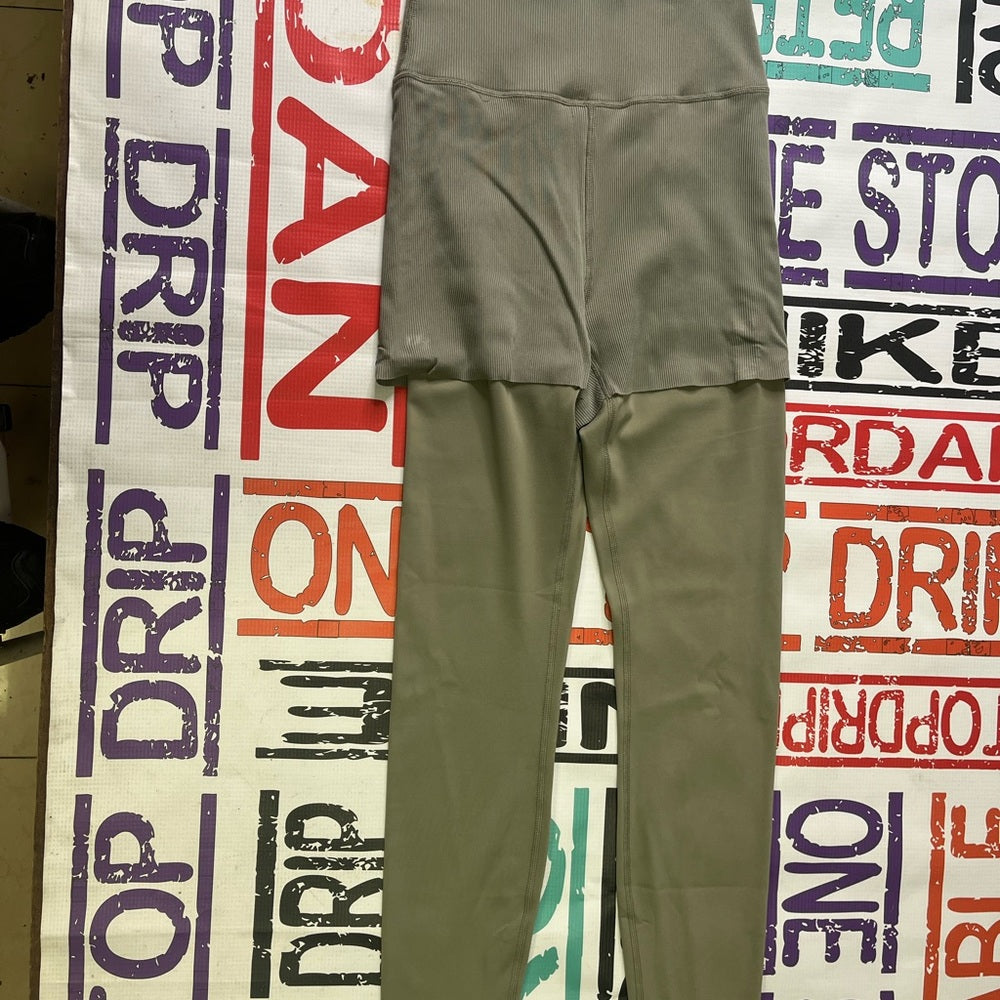 Nike Women's Yoga Luxe Layered 7/8 Leggings Green Size Xs