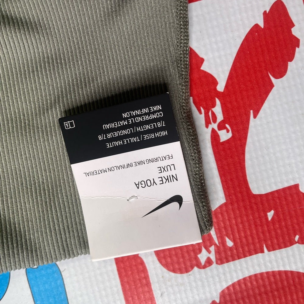 Nike Women's Yoga Luxe Layered 7/8 Leggings Green Size Xs