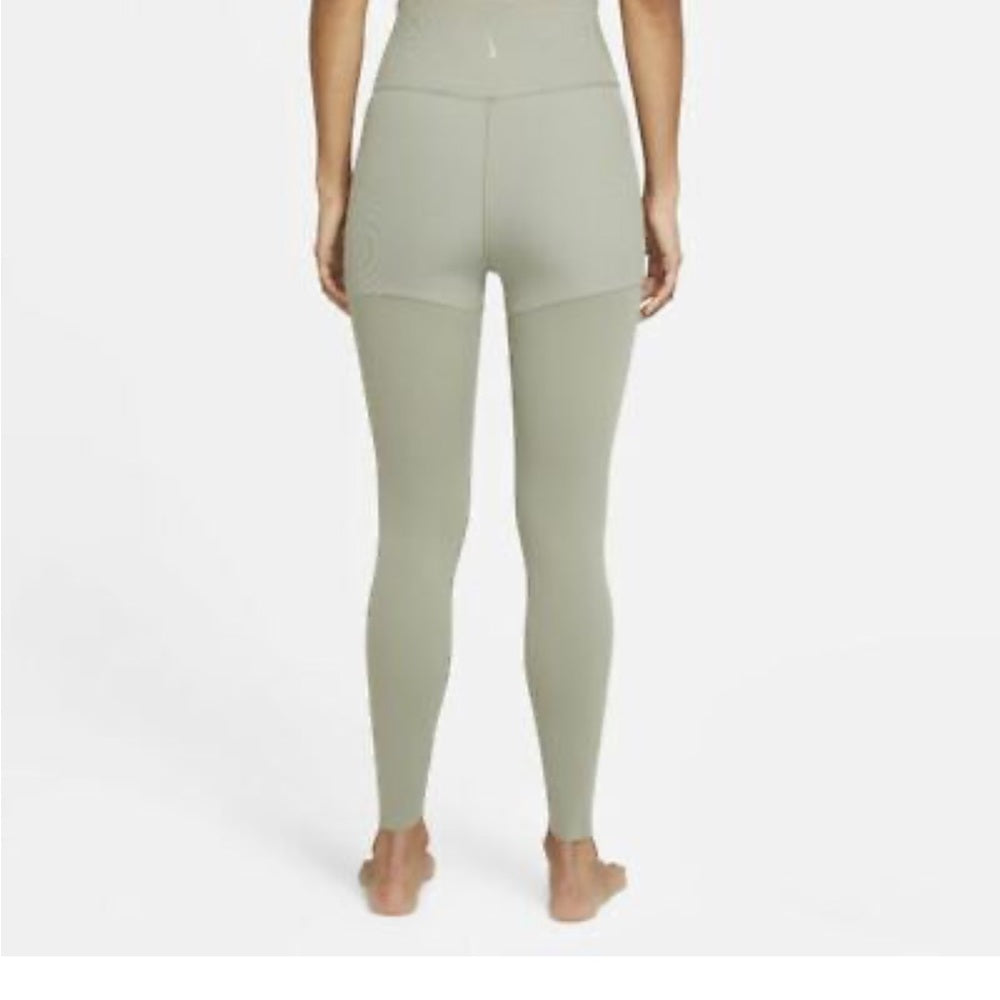 Nike Women's Yoga Luxe Layered 7/8 Leggings Green Size Xs