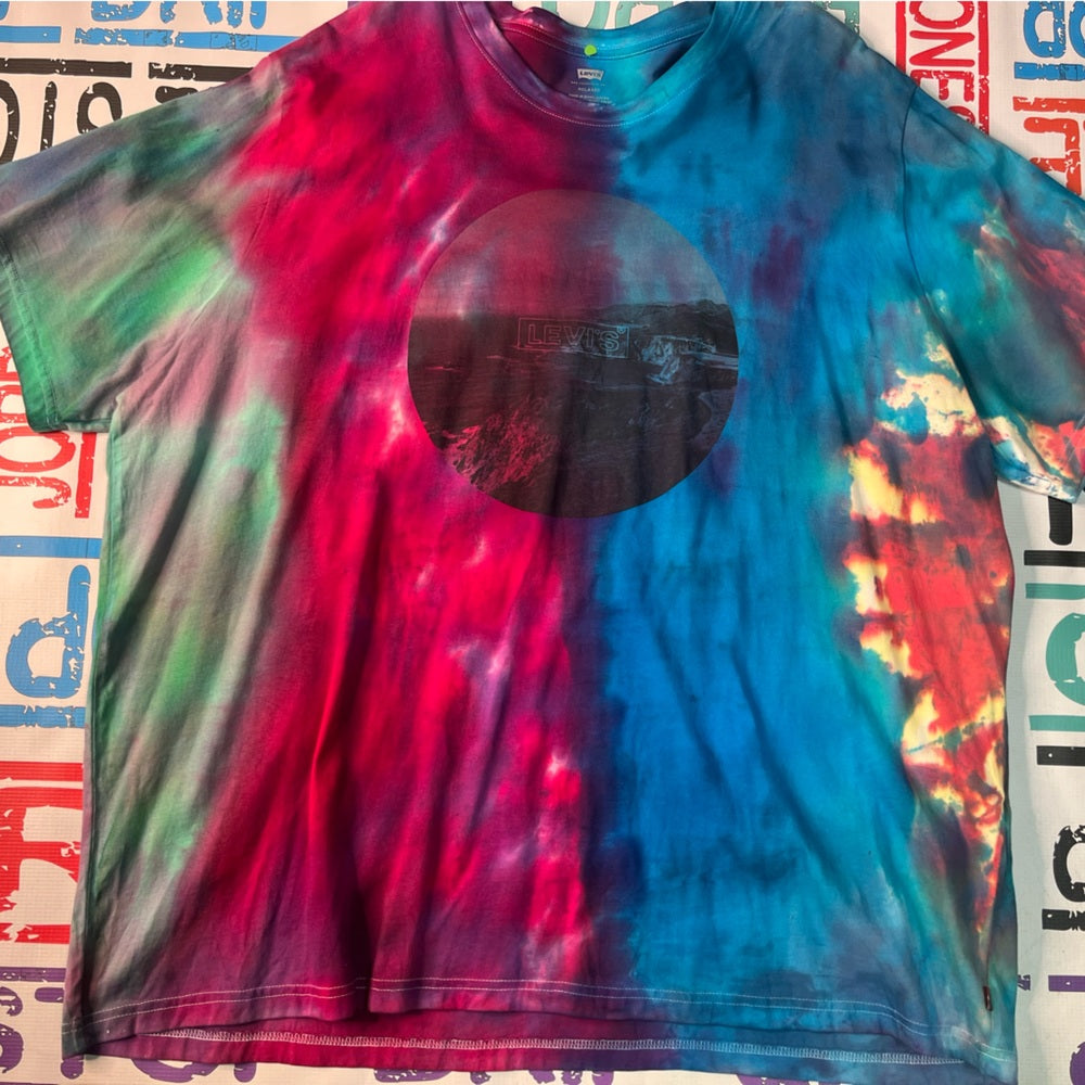 Levi tyde t shirt sz 2xl