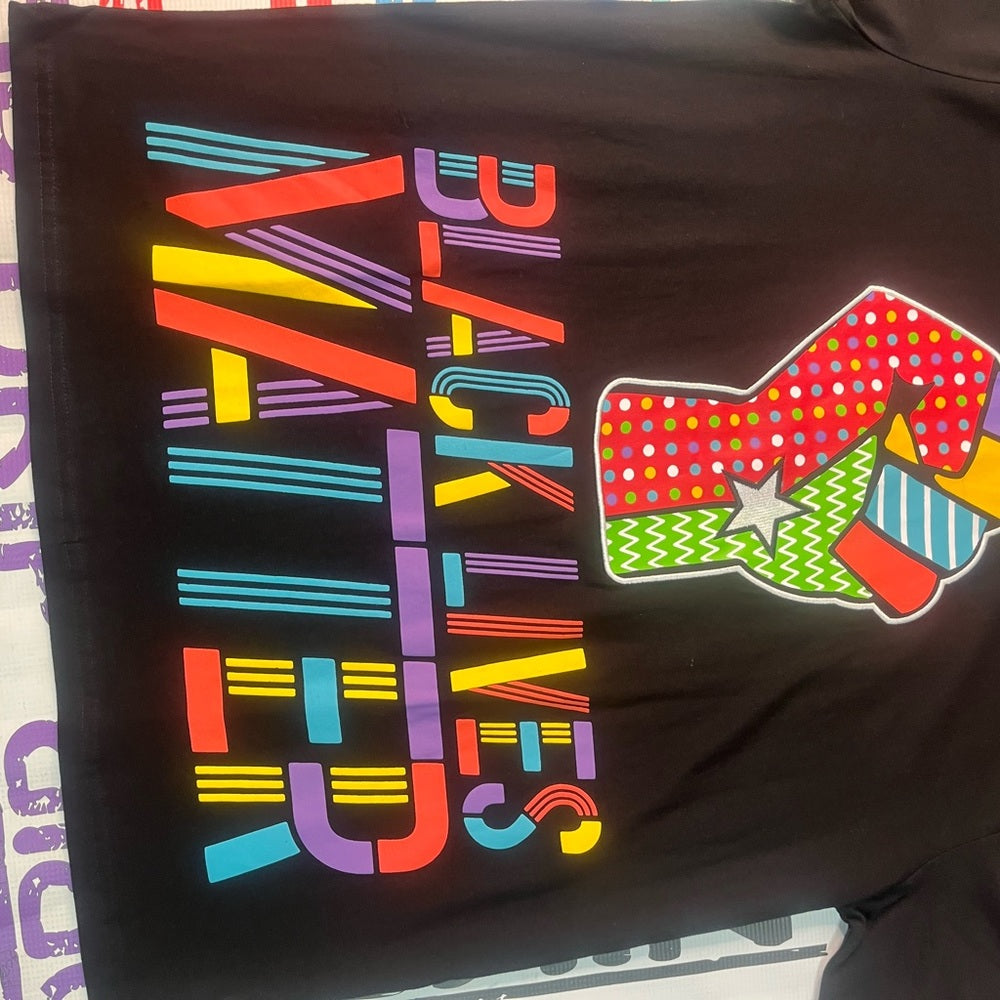 Sz 2xl Black Lives Matter tee