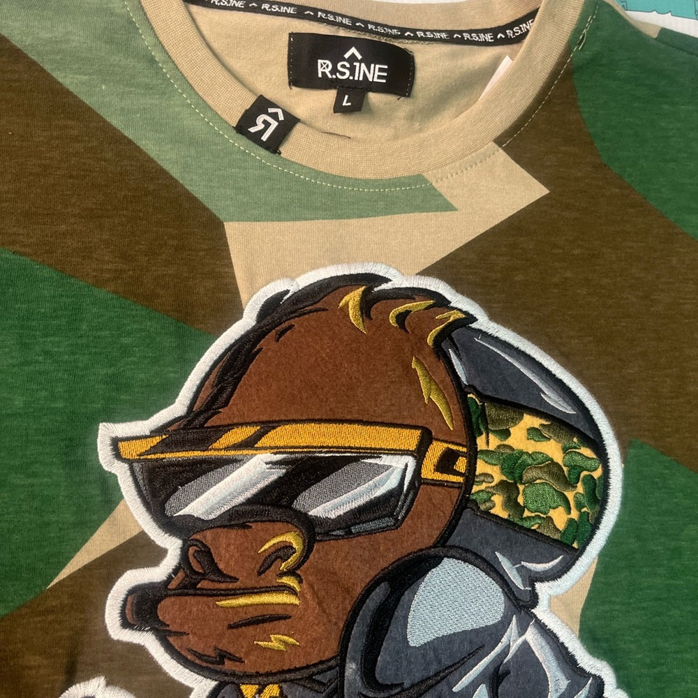 Sz Large scrilla t shirt Camo