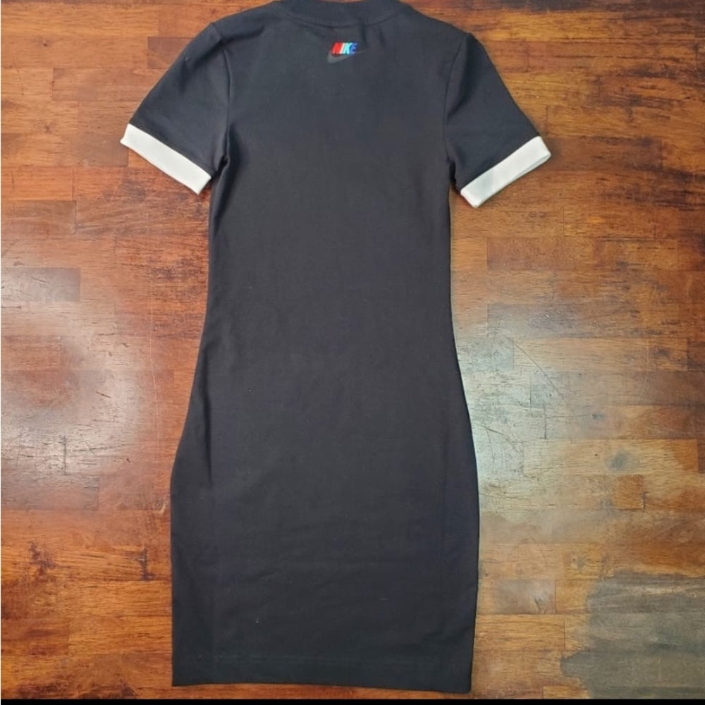 Sz XS WOMENS NIKE DRESS BLACK