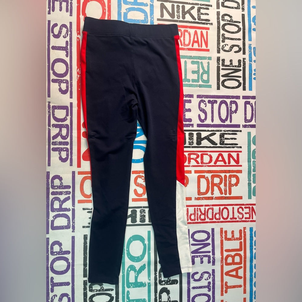 Women’s Nautica sweats Sz Medium