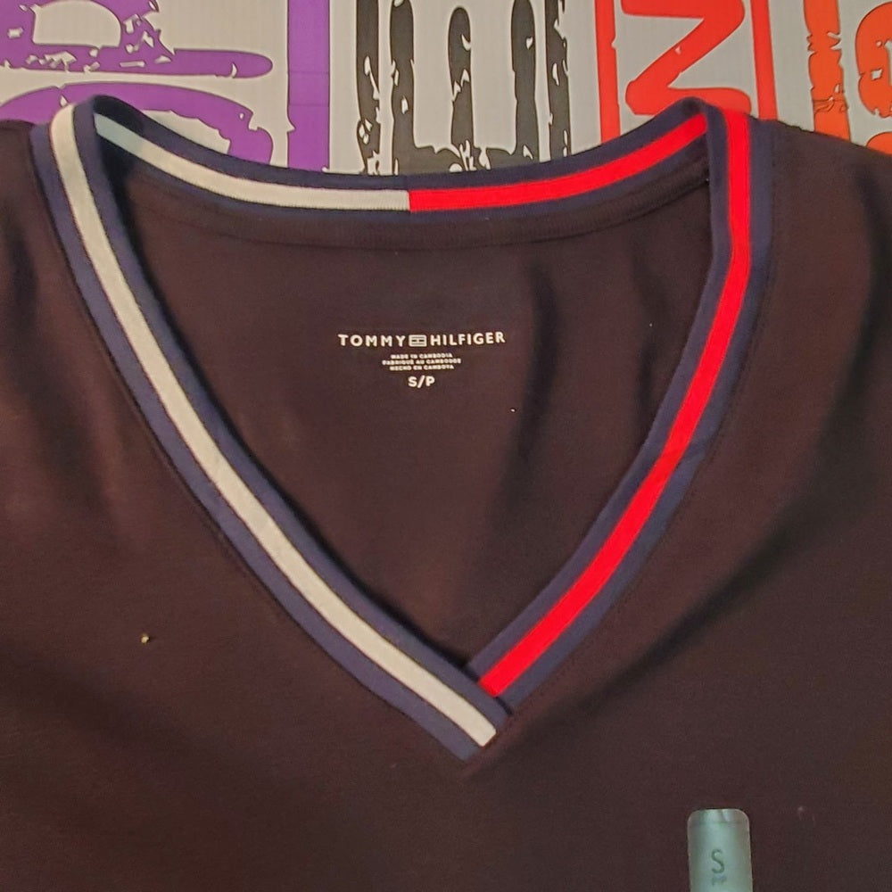 Tommy Hilfiger shirt sz small