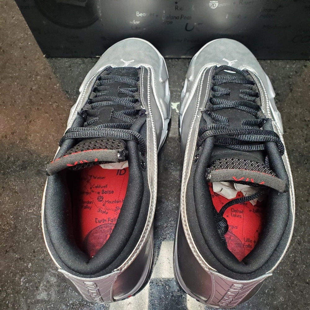 Sz 8 retro 14s silver Nwb