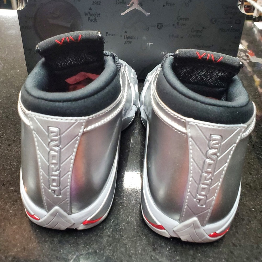 Sz 8 retro 14s silver Nwb