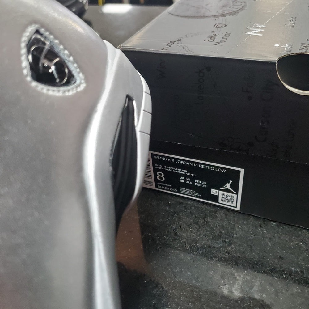 Sz 8 retro 14s silver Nwb