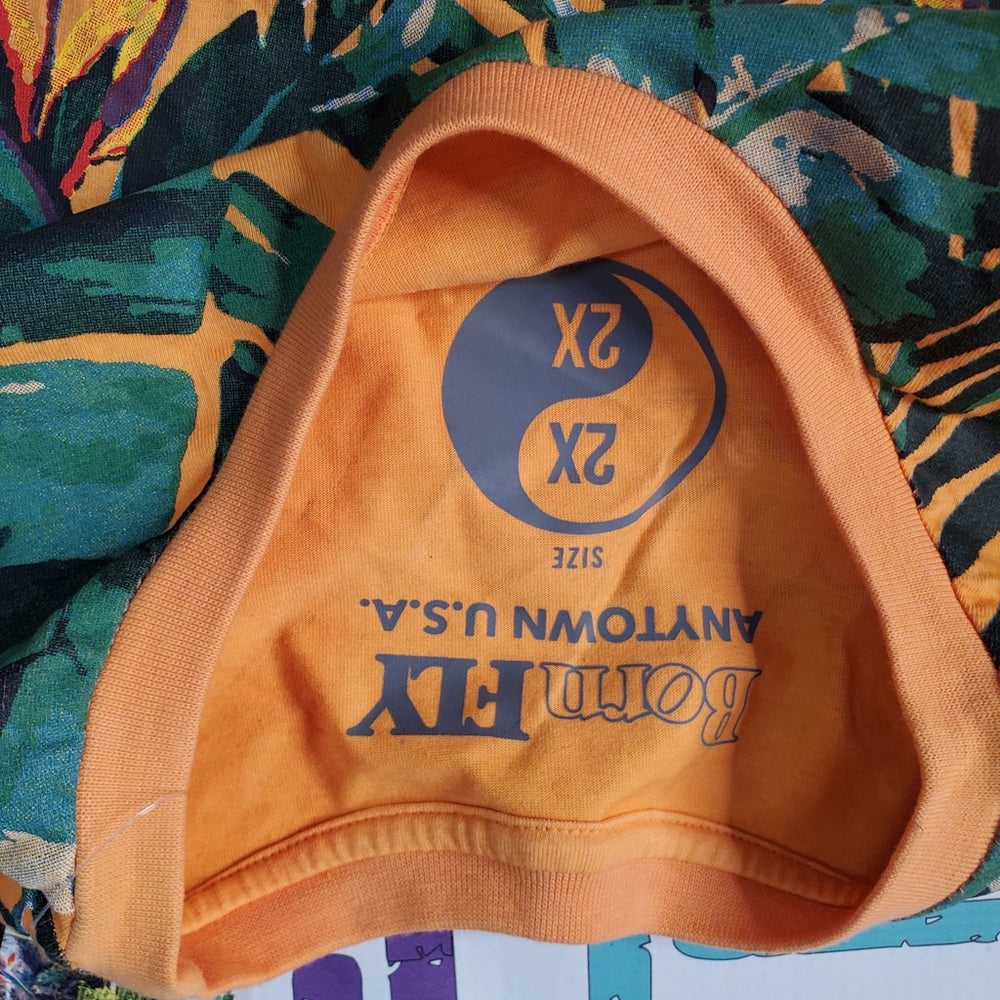 Staple graphic tee Sz 2xl muti colors