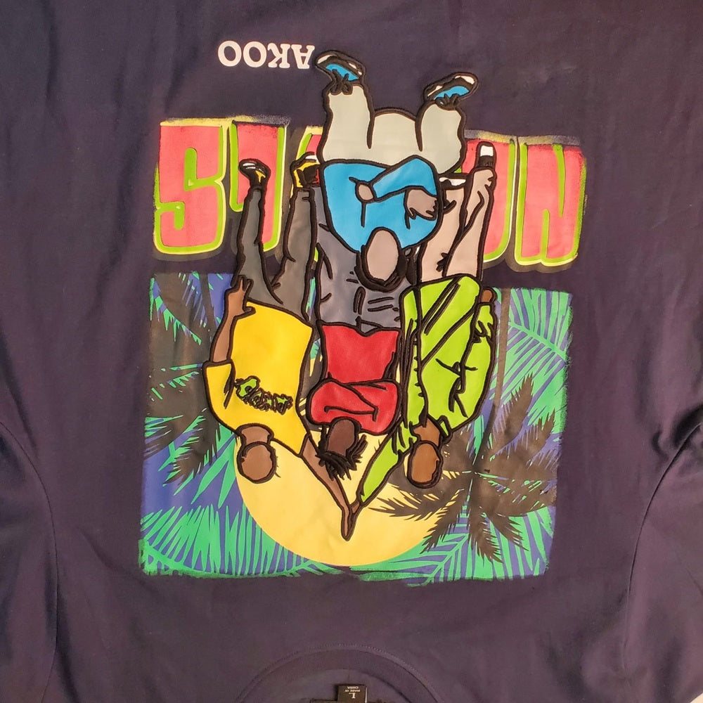 Akoo graphic tee sz large navy blue